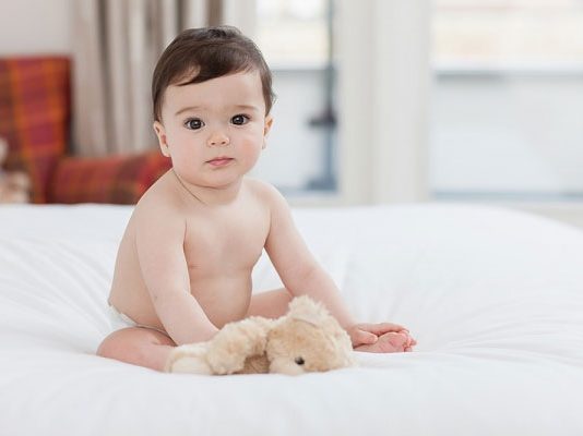 Nằm mơ thấy em bé dự báo điềm gì?