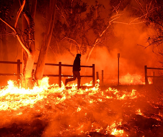 Chiêm bao thấy lửa dự báo điềm gì? giải mã giấc mơ thấy lửa Mơ thấy lửa cháy là điềm báo gì?