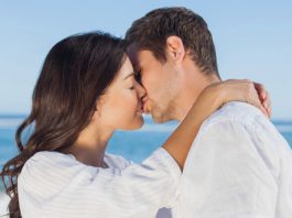 Mơ thấy hôn nhau là điềm gì? Giãi mã giấc mơ hôn nhau