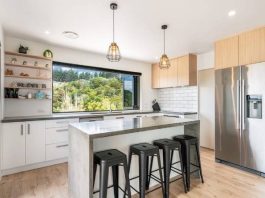 Lựa chọn cách đặt cửa sổ phòng bếp tối ưu không gian