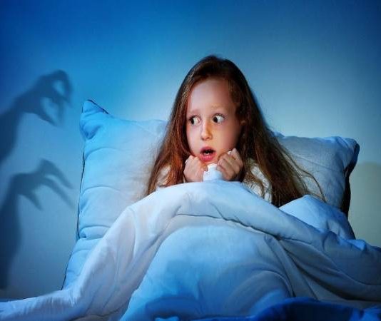 tướng số người ngủ mở mắt