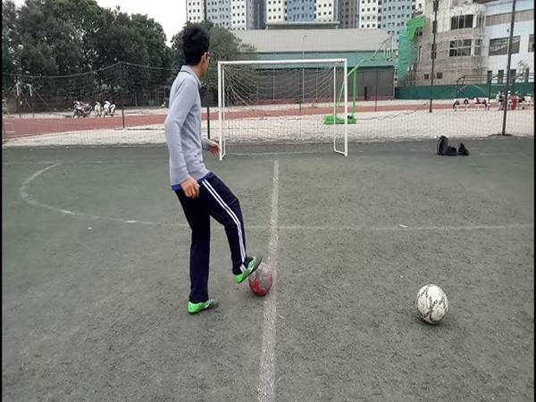 Cải thiện phong độ với cách sút đặt lòng đơn giản