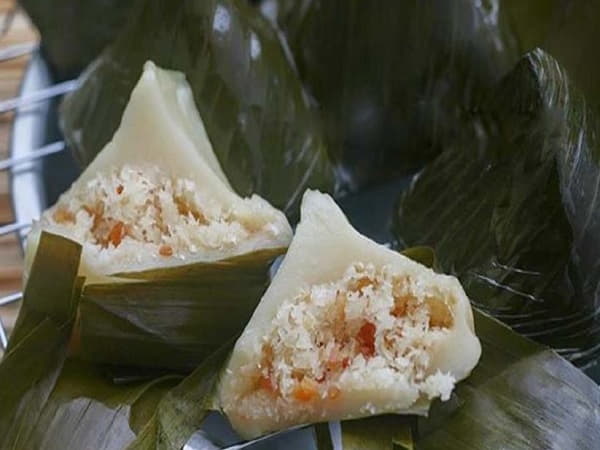 Chiêm bao thấy mình ăn bánh ít