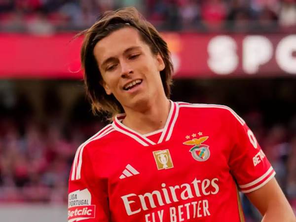 Chuyển nhượng 4/6: Real Madrid gặp bế tắc vụ Alvaro Carreras