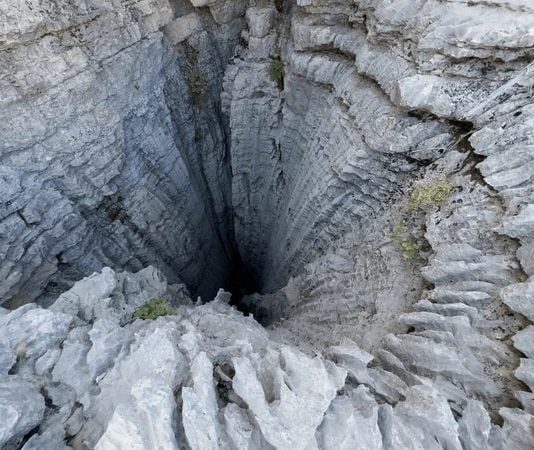 Giải mã chi tiết ý nghĩa nằm mơ thấy hố sâu là điềm gì? Giải mã chi tiết ý nghĩa nằm mơ thấy hố sâu là điềm gì?