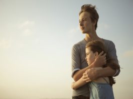 Mơ thấy anh trai ý nghĩa gì, hé lộ con số nào may mắn? mơ thấy anh trai