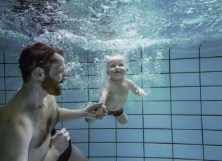 Nằm mơ thấy bơi trong nước là điềm gì, dữ hay lành?